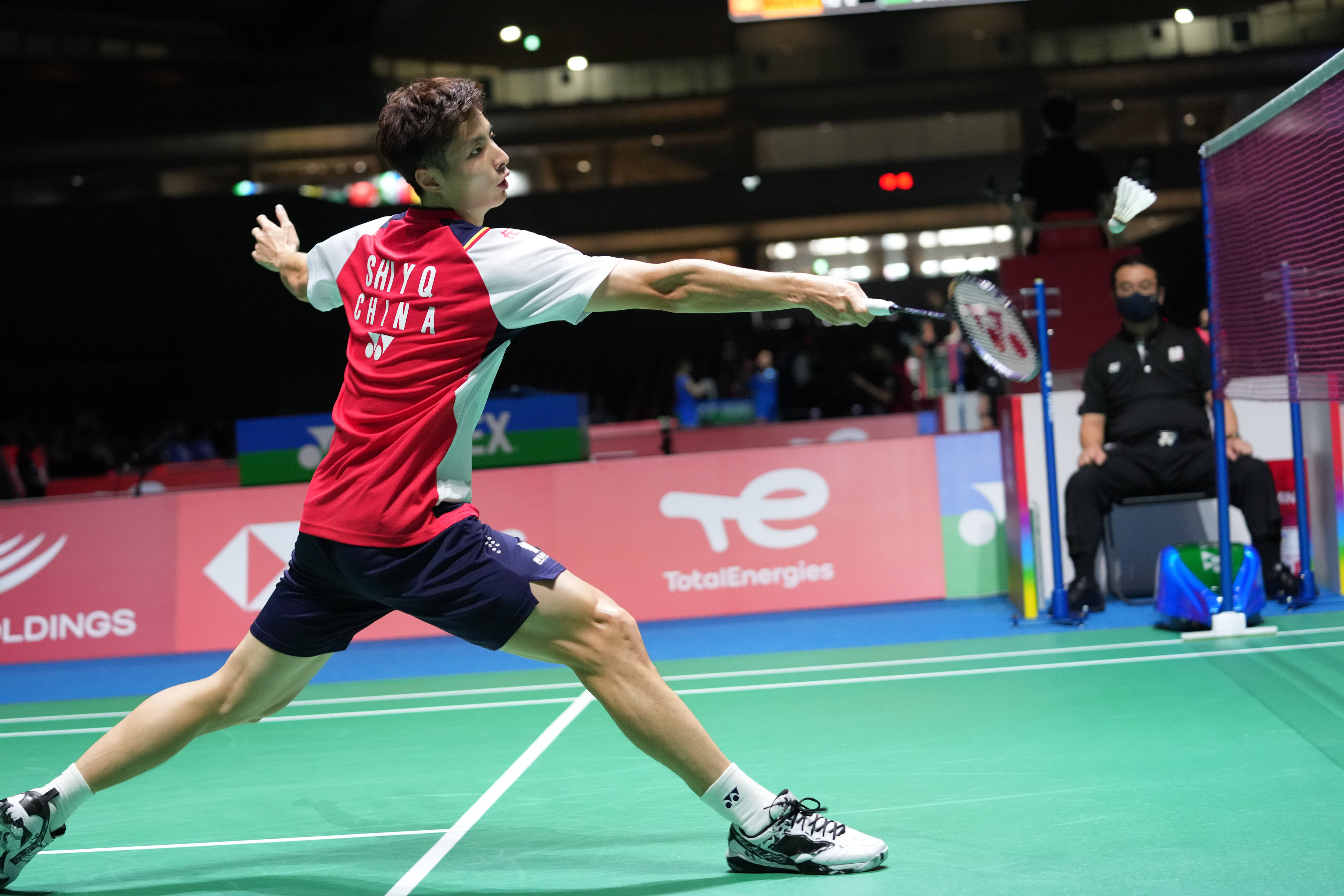 多的中后卫 多的中后卫