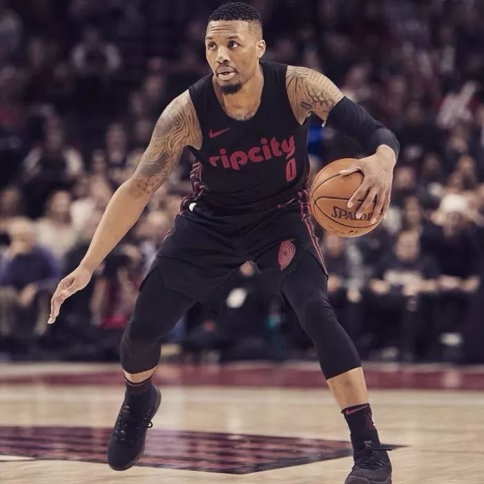 有条不紊的 有条不紊的