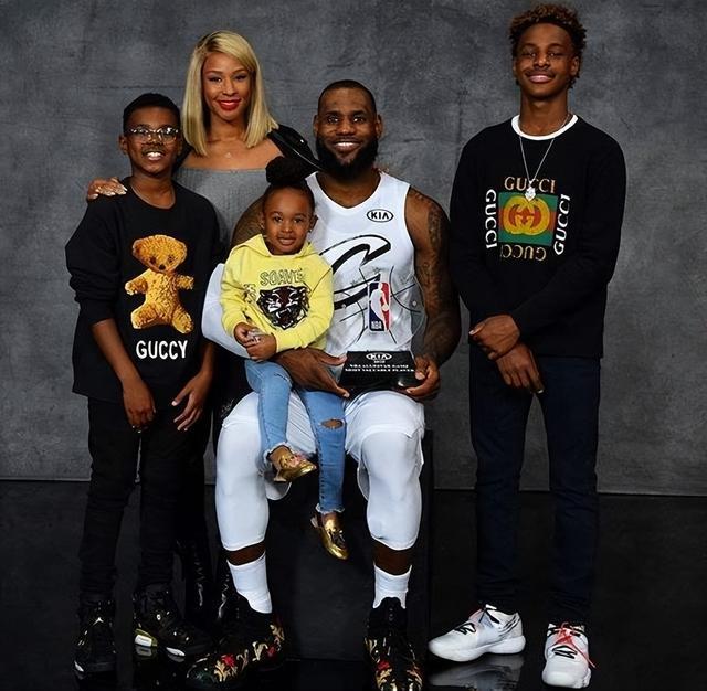 替补后场在 替补后场在